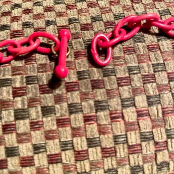 Vintage celluloid? Red leaf necklace with toggle clasp. - Picture 3 of 8